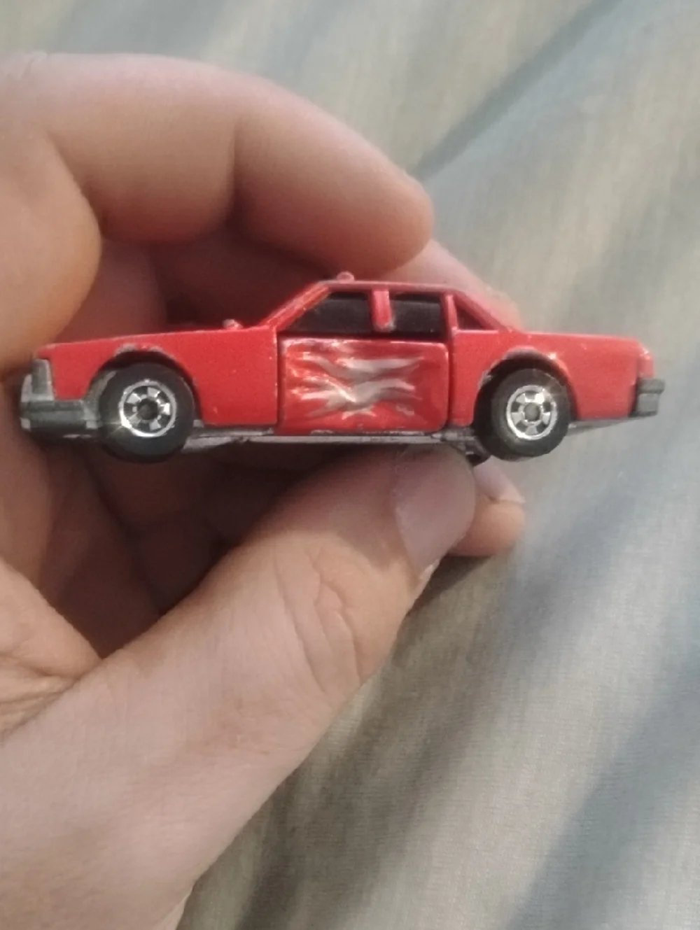 Hot Wheels Crash Car Red Fire Chief